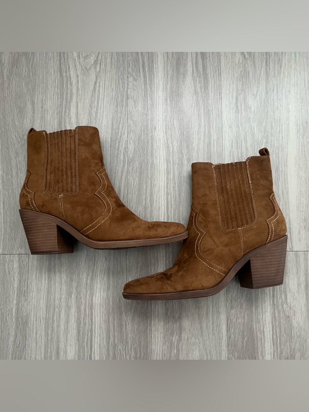 Sam & Libby Brown Suede Western Ankle Boots Size 11 Pointed Toe Block Heel
